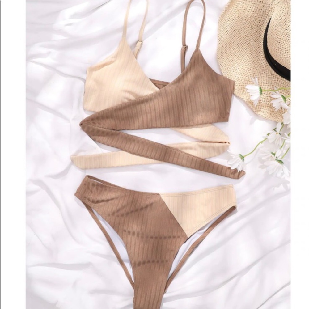 High waisted bikini